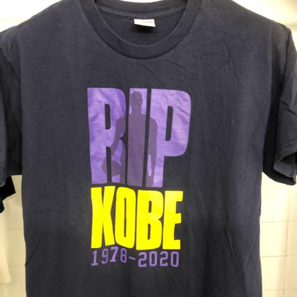 SUPREME KOBE BRYANT RIP T SHIRT SIZE LARGE - Picture 1 of 6
